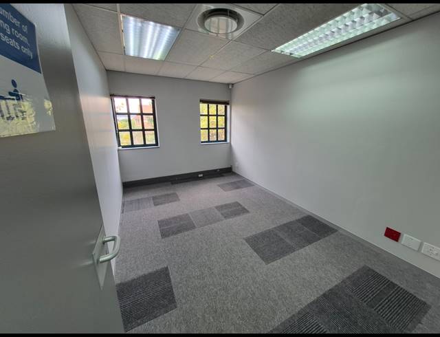 282M² OFFICE TO LET IN SUNNINGHILL